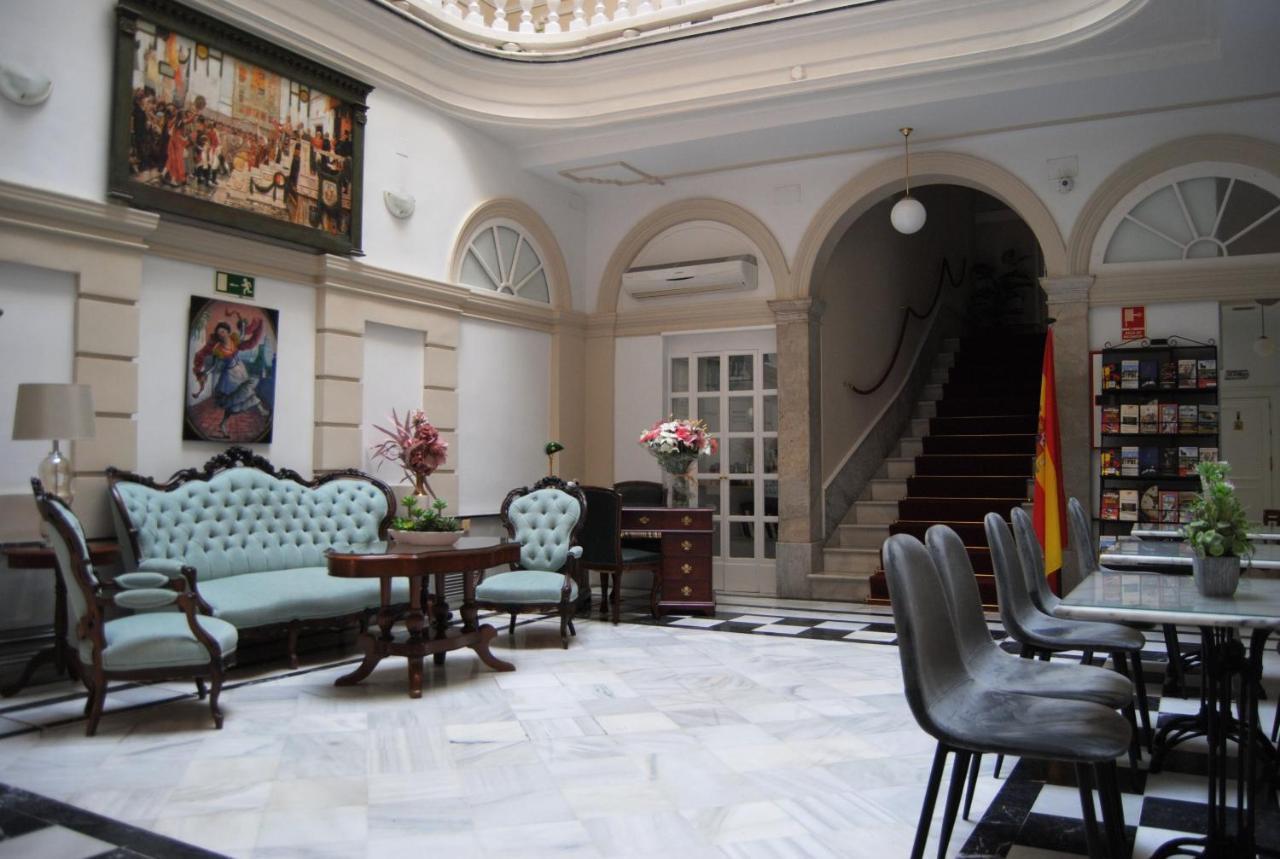 Hotel Las Cortes De Cadiz Exterior photo